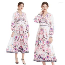 Casual Dresses V-Neck Maxi Floral Dress Robes 2023 Women Designer Long Sleeve Slim Empire Waist Boho Big Swing For Holiday Ballgown