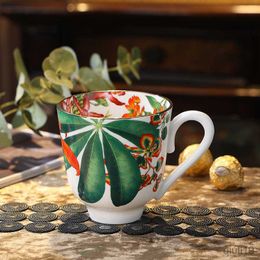 Mugs European Luxury Rainforest Bone China Coffee Mug Good Quality Porcelain Cup Saucer With Gold Rim Unique Table Drinkware Gift R230712