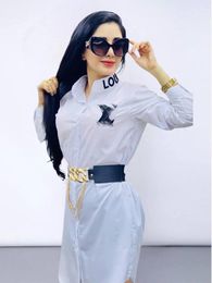 基本的なカジュアルドレスデザイナー衣装女性レタープリントシャツドレス女性ファッションラペルネック長袖短いミニパジャマ無料船