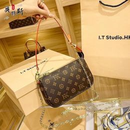 Luxury Designer Bag Limited Sale Classic Women's chain Single shoulder Crossbody Clutch Bag Change cosmetic storage bag Limited promotion