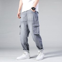 Men's Jeans Hip Hop Plus Size Baggy Skateboard Trousers Hiphop Loose Men Boys Multi-pocket Denim Rap Pants Mens Four Seasons