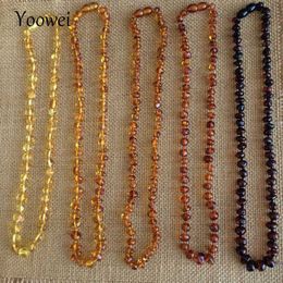 Pendant Necklaces Yoowei Wholesale Natural Baltic Amber Necklace for Baby Adult % Real Irregular Baroque Amber Original Amber Baby Chip Jewellery HKD230712