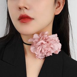 Pendant Necklaces Charms Large Fluffy Fabric Flower Choker Necklace for Women Elegant Wedding Ball Collar Decoration on Neck Female Accessories 230613