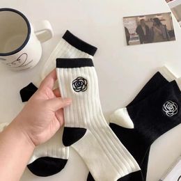 Sports Socks Black Japanese Embroidery Sweet INS Comfortable Camellia And Rose White Vertical Strip Pure Cotton Tube