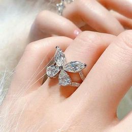 Wedding Rings 2023 Beautiful Water Drop Shape Light Luxury Bow Zircon Women's Party Ring F1664