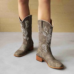 Boots AOSPHIRAYLIAN Western Sewing Floral Winter Boots for Women 2023 Roman Riding Vintage Denim Girl Embroidered Women's Shoes L230712