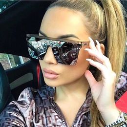 Trendy Rivet Oversized Square One Piece Sunglasses Women Men Fashion Mirror Gradient Lenses Outdoor Beach Big Eyewear SG694