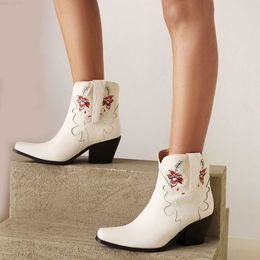 Boots AOSPHIRAYLIAN Sewing Flower Western Women's Cowboy boot Espadrilles Vintage Embroidery Ankle Boots Women's Boots L230712