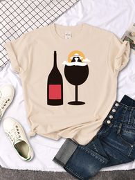 Women's T Shirts The Frequent Hair Girl In Wine Glass T-Shirts Loose Individual Tee Top Vintage Casual T-Shirt Harajuku Comfortable