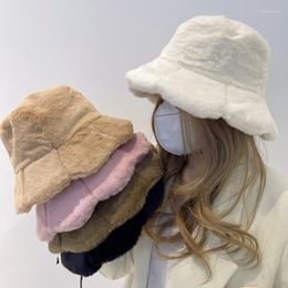 Berets Ruffle Bucket Hat Fashion Solid Colour Winter Thick Warm Faux Fur Plush Women Fisherman Hats Wool Fleece Ladies Panama Cap