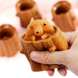 Novelty Funny Desktop Decoration Pinch Ball Squirrel Cup Decompression Retractable Toy Pinch Not Bad Squeeze Cup Pen Holder Toys 2208