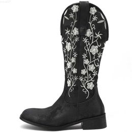 Boots AOSPHIRAYLIAN Western Sewing Floral Cowboy Boots for Women 2023 Vintage Flower Embroidery Slip on Denim Women's Shoes L230712