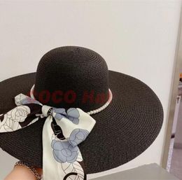 Wide Brim Hats 438723 Straw Hat Summer Sun For Women Caps Outdoor Fashion Luxury Casual Silk Scarf Beading Logo Beach Design