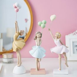 Decorative Objects Figurines Creative Resin Sculpture Crafts Cartoon Balloon Girl Model Ornaments Nordic Home Living Room TV Cabinet Decor Birthday Gifts 230712