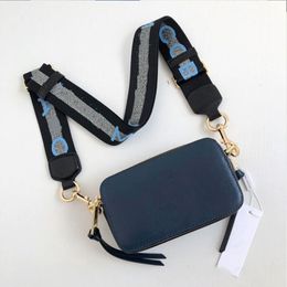 Tasarımcı Çanta Erkek Snapshot Serin ve Zarif Çanta Marc Famous Kamera Küçük Crossbody Canse Mini Jacobs Kadın Omuz Metal Tokası Mükemmel Geri Geri Geri Kamu Toz Çanta