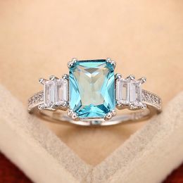 Huitan Elegant Rectangular Blue CZ Women Rings Fancy Wedding Anniversary Lover Gift Temperament Accessories for Party Jewellery