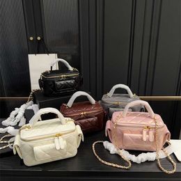 Luxury Designer Bags Channel Box bag Shoulder Messenger Bag Handbag Envelope bags Tote Women's Fashion Fancy pearl button baguette for dinner Chain Clutch bag