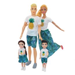 Dolls 4pcs Family Ken Wife Playset Mother Kids Ball Jointed Parentchild Clothes DIY Play House Toys for Baby Girls Gifts 230712