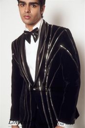Men's Suits Fashion Men With Shiny Sequins Groom Tuxedos 2 Piece Sets Prom Blazers Slim Fit Jacket Pants Trajes Elegante Para Hombres