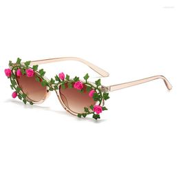 Sunglasses Flower Decor Women Fashion Cat Eye Punk Hip Sun Glasses Female Brand Design Retro Shades Eyewear UV400 Oculos