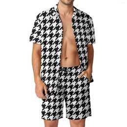 Men's Tracksuits Houndstooth Print Men Sets Black And White Classic Retro Casual Shirt Set Short Sleeve Shorts Fitness Outdoor Suit Plus
