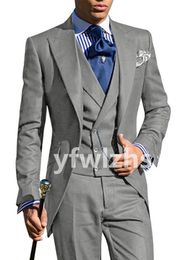 Customise tuxedo One Button Handsome Peak Lapel Groom Tuxedos Men Suits Wedding/Prom/Dinner Man Blazer Jacket PTwo Buttonsants Tie Vest W12619