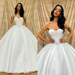 A Line Romantic Dresses Sweetheart Sleeveless Pleats Wedding Dress Backless Long designer bridal gowns sweep train