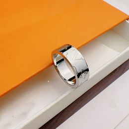 Herren Womens Designer Herzbrief Liebe geformter Ring für Männer Schmuck Verlobungs Geschenk Ringband Sier Gold Ringe