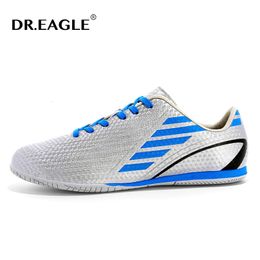 Safety Shoes DR.EAGLE Men Football Shoes Lightweight Anti-Slip Soccer Shoes Superfly Outdoor Breathable Training Soccer Cleats Sports Shoes 230713