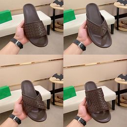 2023 Designer men's slidessSummer 2023 new leather cowhide shoes Men's non-slip and wear-resistant casual flip-flops are available in 4 types platform slides