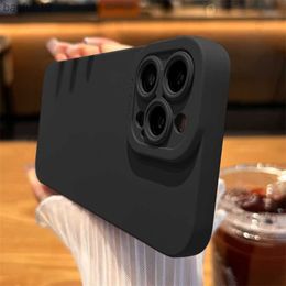 Matte Silicone Phone Case For iPhone 14 13 12 11 Pro Max Mini XR XS Max X 8 7 14 Plus SE 2020 Camera Lens Portector Soft Cover L230619