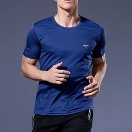 Men's Polos High Quality Polyester Men Running T Shirt Quick Dry Fitness Training Exercise Clothes Gym Sport Tops Lightweight 230714