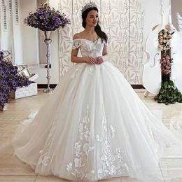 2020 Off Shoulder Chapel Train Appliques Lace up Back Garden Bridal Gowns vestidos de novia Plus Size African A Line Wedding Dress177c