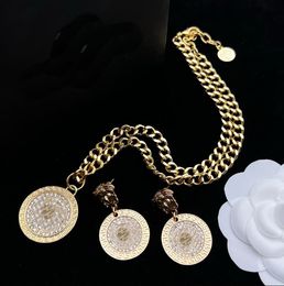 Thick Chain Circular Pendant Beauty Head Micro inlays signet Brass Material Necklace Bracelet Earring Set Ladies Designer Jewelry Birthday Party Gifts XMS19104