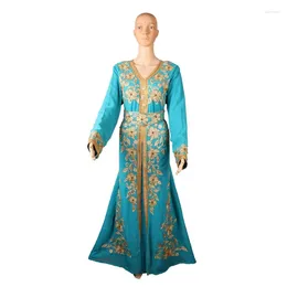 Ethnic Clothing Kaftan Turquoise Dubai Robe Long Sleeve V-Neck Fashion Embroidery Moroccan Kurtas