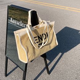 Evening Bags Luxury Brand Women Bag 2023 Summer Beach Tote Knitting Hollow Out High Capacity Shoulder Classic Button Straw Purse 230714