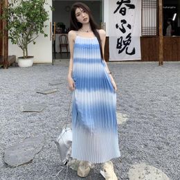 Casual Dresses 2023 Summer Dressed Girl French Holiday Style Age Reduction Crimping Gradient Easy Appear Thin Camisole