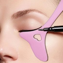 Da DHL Eyeliner Stencil Punte delle ali, Eyeliner Mascara Disegno Aiuto Stencil Silicone Eyeliner Strumento Strumento multifunzionale per il trucco degli occhi per principianti Donne Ragazze