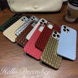 Luxury brand Classic weaving 3D PU Hard Patent leather phone case for iphone 14 13 7 8 Plus X 12 XR MAX 11 Pro SE MiNi 6 Cover L230619