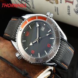 montre de luxe Mens Watches 44mm Mechanical Automatic Movement Rubber Fabric Strap Wristwatches253u