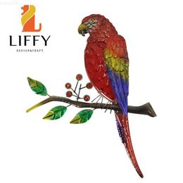 Garden Decorations Metal Parrot Wall Decor with Glass Garden Sculpture Hanging Bird Decorations for Patio Fence and Porch L230714