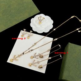 Luxury Designer Anchor Love Heart Crystal Diamonds Gold Chain Necklaces Earrings Ring Retro Classic Bracelet Unisex Couple Jewellery Sets CGS8 --03