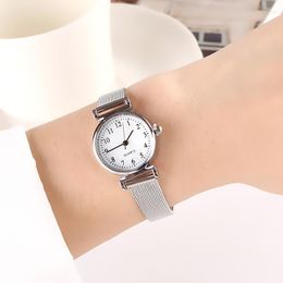 Wristwatches Watch Feminine Style Fashion European And American Retro Trend Female Student Simple Small Circular Bracelet