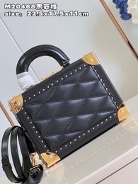 2023 New women's handbag High-end quality box bag Black Diamond-check crossbody bag Shoulder bag with a very large interval capacity shoulder strap removable M20468