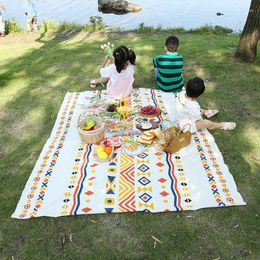 Blankets Outdoor Camping Dust Blanket Lawn Mat Spring Gingham Nordic Style Picnic Beach Cloth Portable Easy To Store And Clean