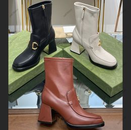 Designer women's boots fashion boots high quality women's middle tube boots spring, autumn and winter travel holiday white black designer knight boots