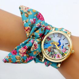 Wristwatches SMVPShsby Woman's Watch Fashion Luxury Ladies Quartz Wristwatch Top Brand Floral Cloth Bracelet Flower Women Watches R