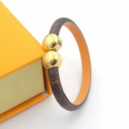 luxury bracelet Round genuine leather bracelets with gold round buckle women bracelet flower print pulseira brand named jewelry And box