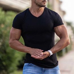 Men's T-Shirts 2022 New Mens V Neck Sports T-Shirt Summer Gym Fitness Sports Solid Colour Fashion Man Short Sleeve Casual Slim Fit T-Shirt Top L230715