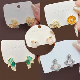 Stud Earrings High Grade Leaf Heart Crystal Fashion Geometric Shaped Ear Jewellery Party Gifts For Women Girls